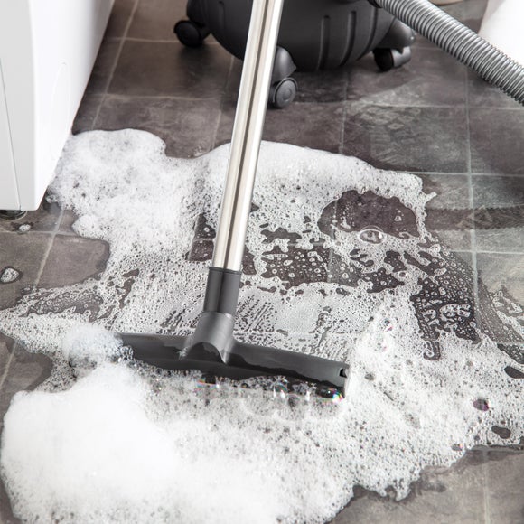 Ewbank 15L 1200W Wet And Dry Vacuum